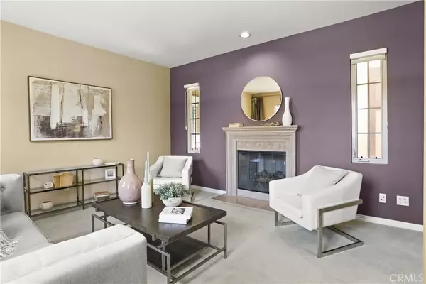 Irvine, CA 92620,89 Chantilly
