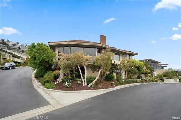 Laguna Beach, CA 92651,814 Emerald