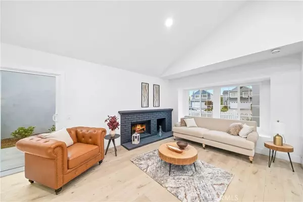 Mission Viejo, CA 92691,21102 Peppertree Lane