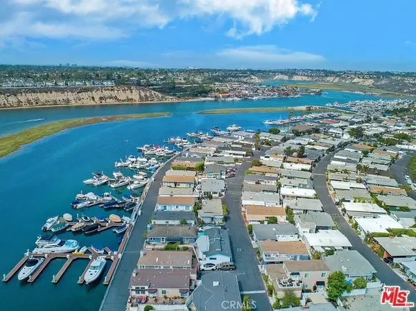 Newport Beach, CA 92660,294 Mayflower Dr