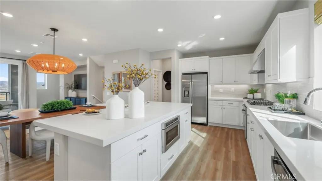 26676 Blue Hills Loop, Valencia, CA 91381