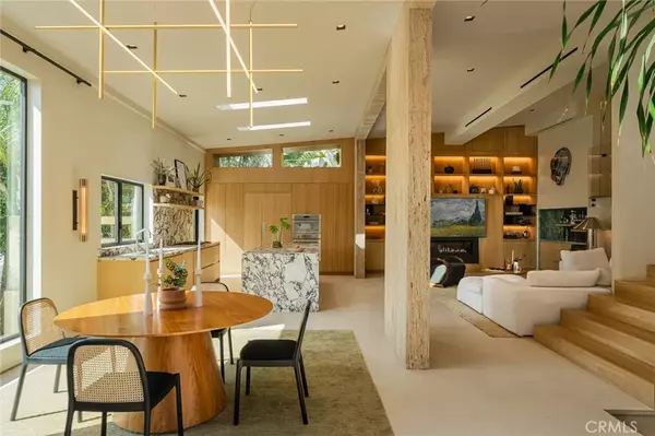 West Hollywood, CA 90069,8378 Hollywood Boulevard