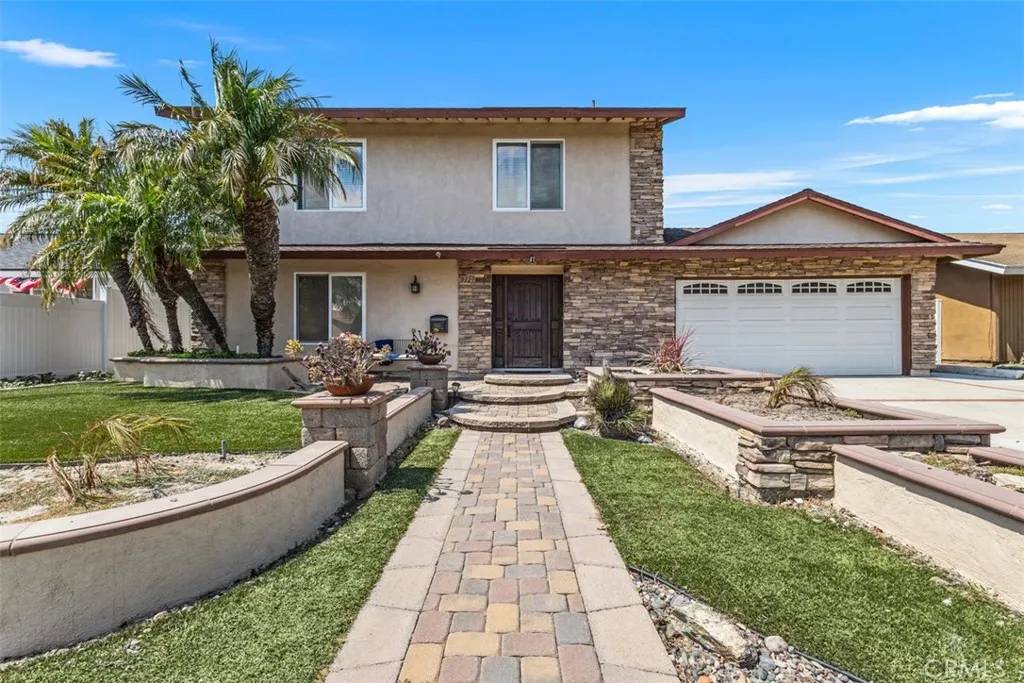9121 Madeline Drive, Huntington Beach, CA 92646