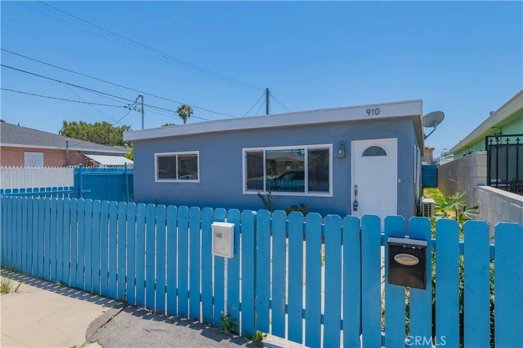 910 Craven Street, Wilmington, CA 90744