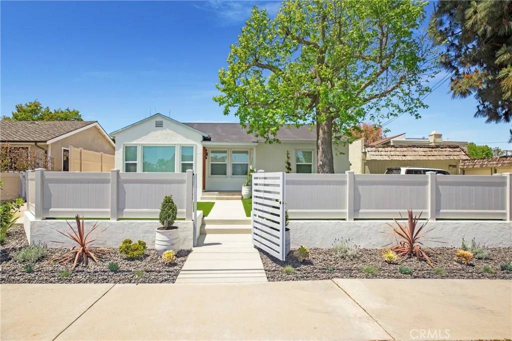 2019 Orange Avenue, Costa Mesa, CA 92627