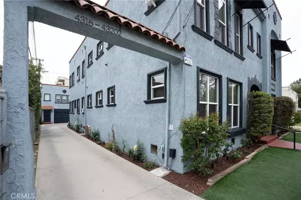 Los Angeles, CA 90004,4316 Clinton Street