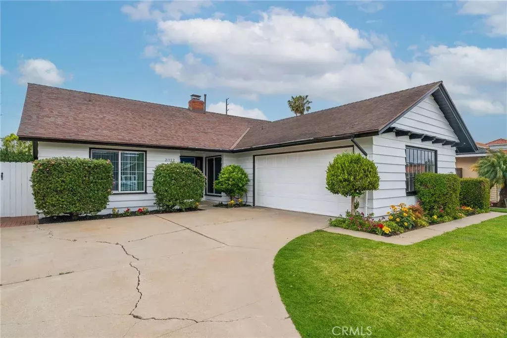 Huntington Beach, CA 92646,21122 Amberwick Lane