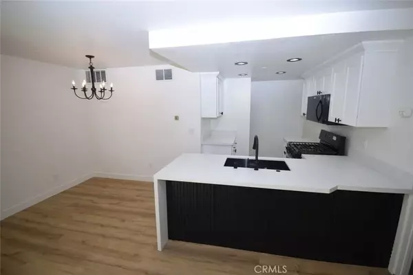 San Clemente, CA 92672,1052 Calle Del Cerro #705