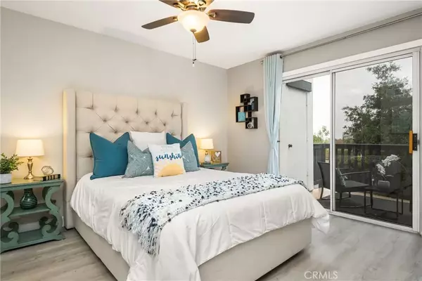 Rancho Santa Margarita, CA 92688,34 Dianthus