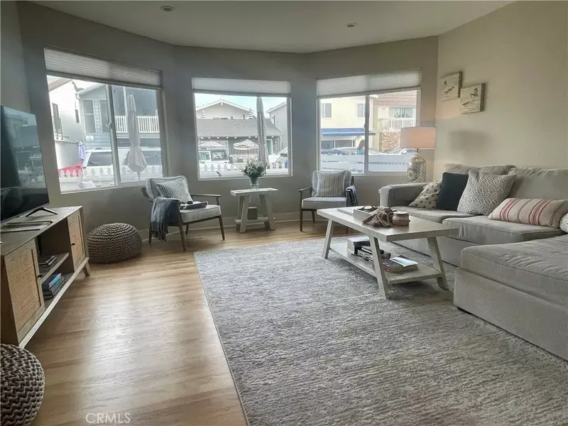 123 28th Street, Newport Beach, CA 92663