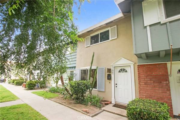 9867 Cornwall Drive,  Huntington Beach,  CA 92646