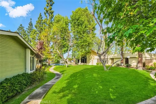 Santa Ana, CA 92705,2605 View