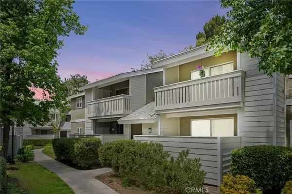 27643 Susan Beth Way #G, Saugus, CA 91350