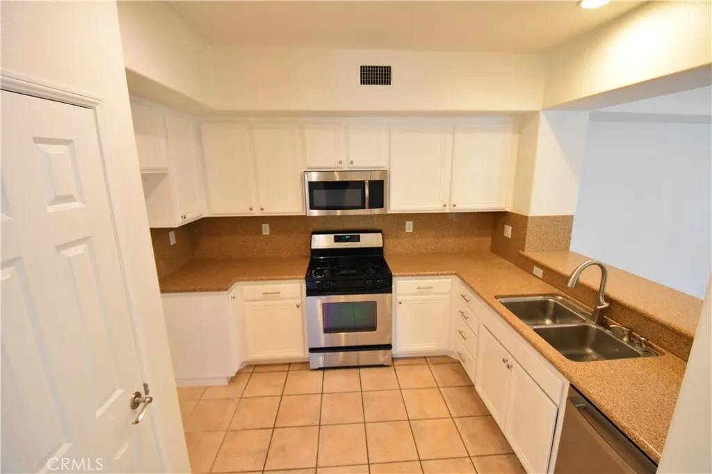 Ladera Ranch, CA 92694,2 Lynde Street