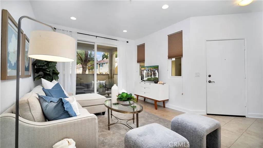189 Gallery Way,  Tustin,  CA 92782