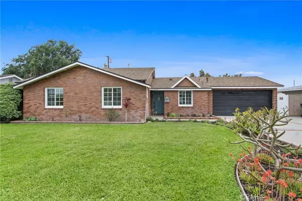 2030 W Orange Avenue, Anaheim, CA 92804