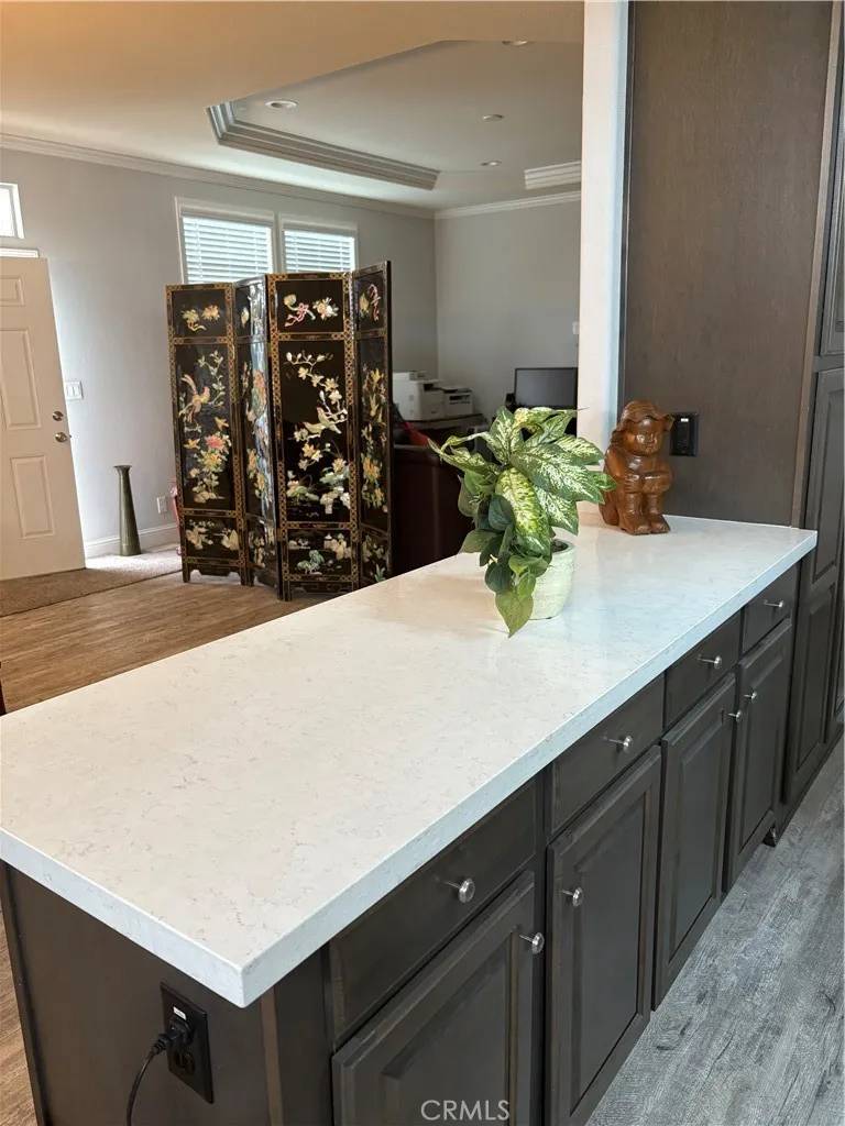 Irvine, CA 92618,14851 Jeffrey #107