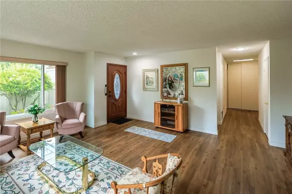 Laguna Woods, CA 92637,3268 San Amadeo #C