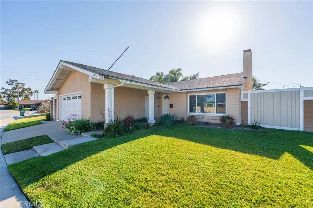 Huntington Beach, CA 92646,19931 Leecrest Lane