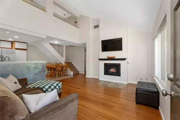 Lake Forest, CA 92679,18986 Canyon Summit