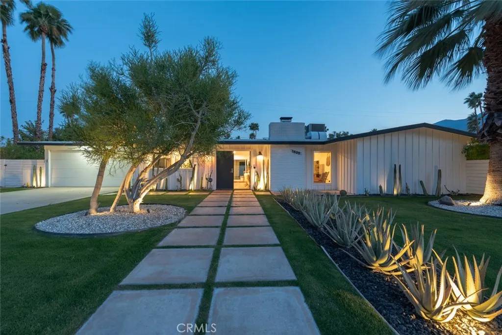 Palm Springs, CA 92262,1895 E Mcmanus Drive