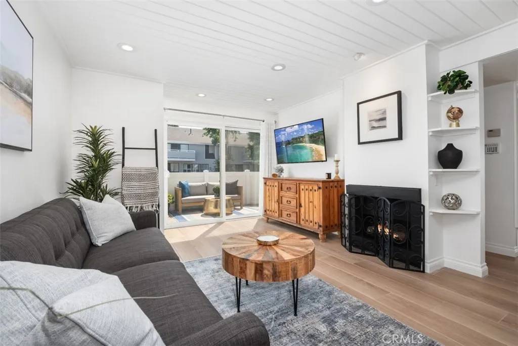 Newport Beach, CA 92663,14 Seascape Drive #12