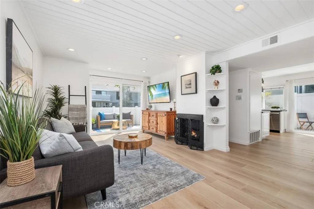 Newport Beach, CA 92663,14 Seascape Drive #12