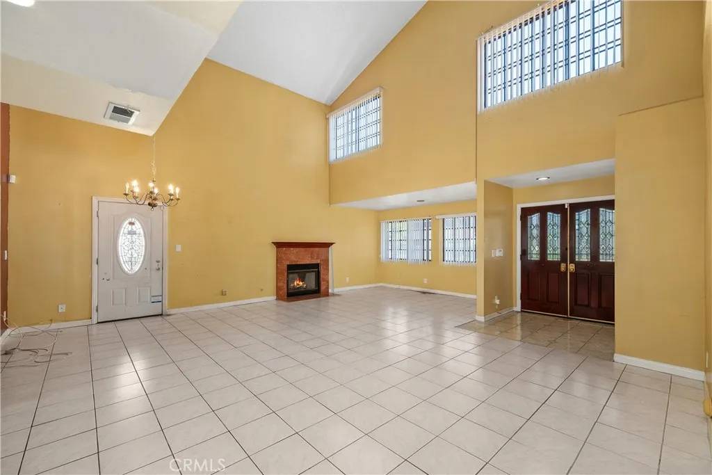 El Monte, CA 91732,2711 Caminar