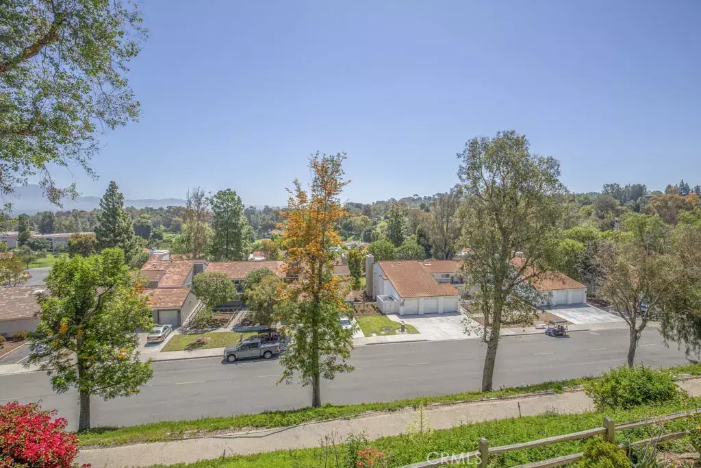 Laguna Woods, CA 92637,3336 Punta Alta #2F