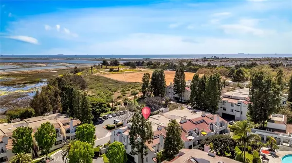 Huntington Beach, CA 92649,5145 Tortuga Drive #209