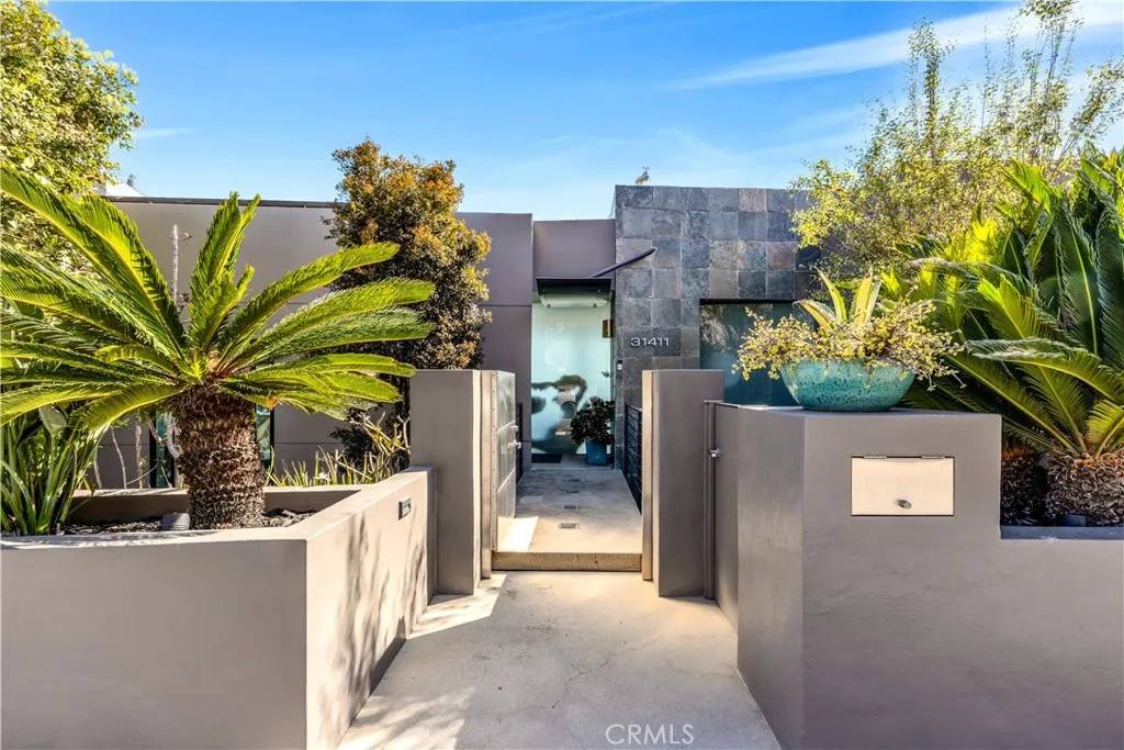 Laguna Beach, CA 92651,31411 Ceanothus Drive