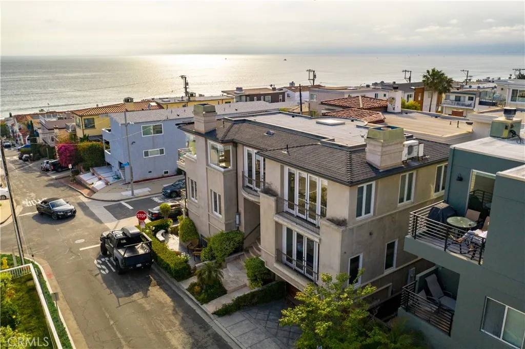 Manhattan Beach, CA 90266,3300 Alma Avenue