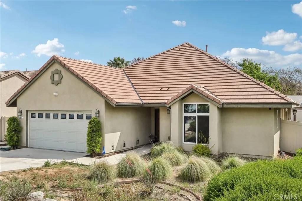 2921 Gibson Street, Riverside, CA 92503