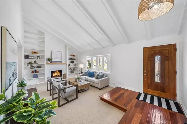 Huntington Beach, CA 92646,9432 Waterfront Dr