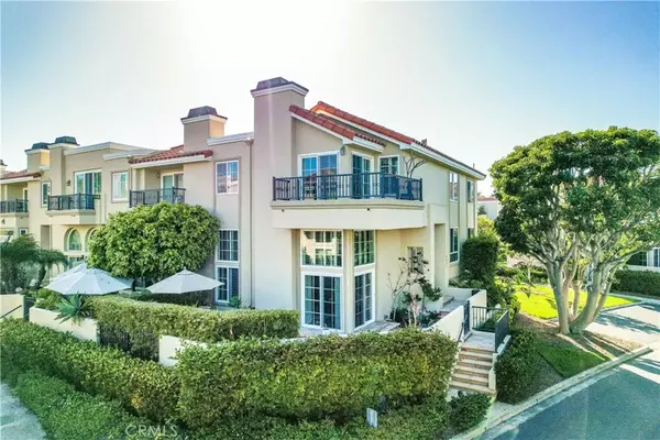 6062 Panorama Drive, Huntington Beach, CA 92648