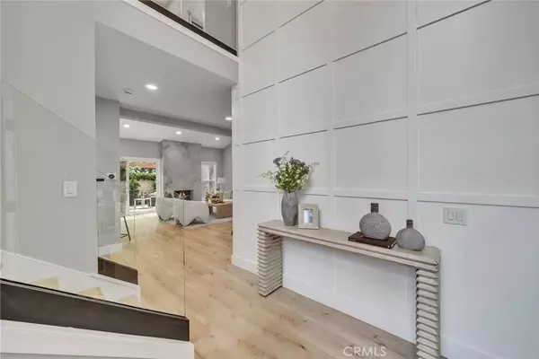 Irvine, CA 92612,10 Lassen