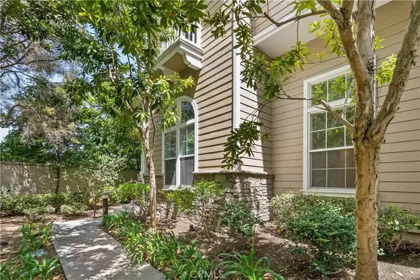 Huntington Beach, CA 92648,6249 Pacific Pointe Drive #16