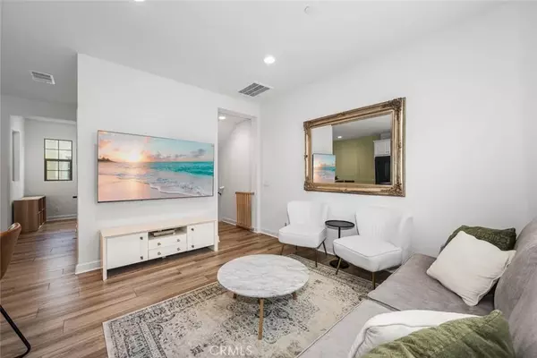 Stanton, CA 90680,196 Lantana
