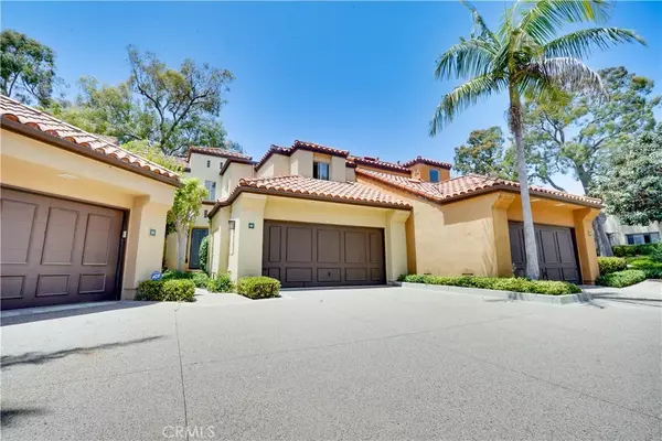 Newport Beach, CA 92660,417 Bay Hill Drive