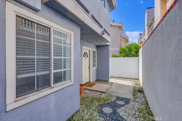 Torrance, CA 90504,2003 Artesia Boulevard #119