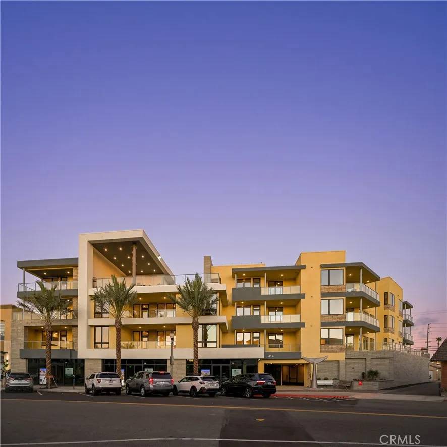 Huntington Beach, CA 92648,414 Main #200