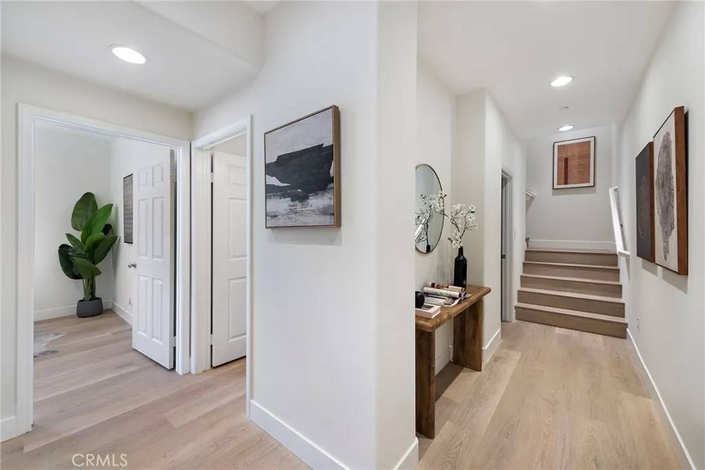 Irvine, CA 92618,50 Cienega