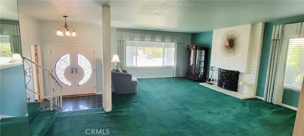 Fountain Valley, CA 92708,9092 La Linda Avenue