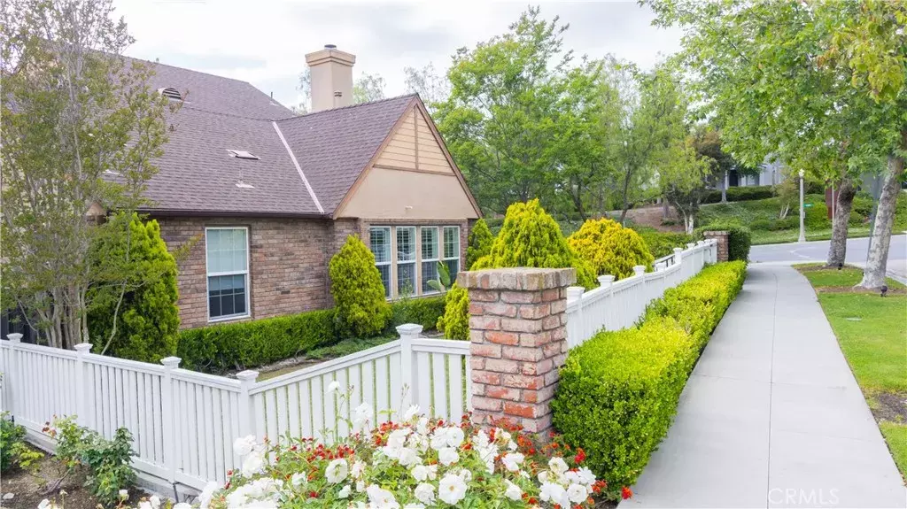 2 Clarke Drive, Ladera Ranch, CA 92694