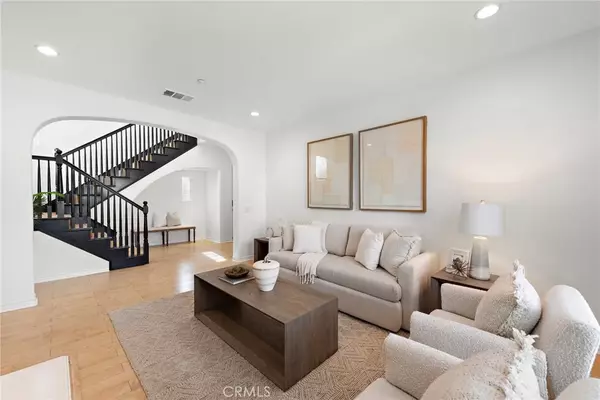 Huntington Beach, CA 92648,7988 Aldea Circle