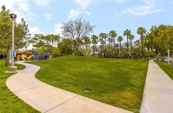 Irvine, CA 92602,40 Calais