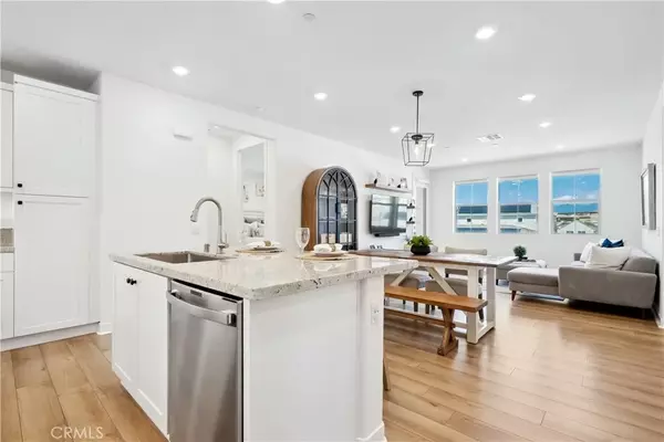 Rancho Mission Viejo, CA 92694,1101 Lasso Way #303