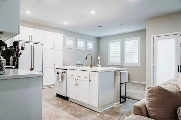 Corona, CA 92883,4098 Summer Way