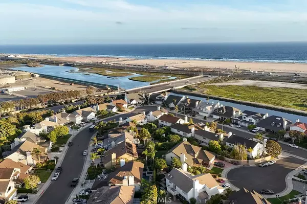 Huntington Beach, CA 92646,22372 Harwich Lane