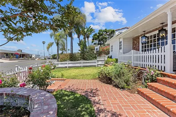 San Clemente, CA 92672,230 Esplanade